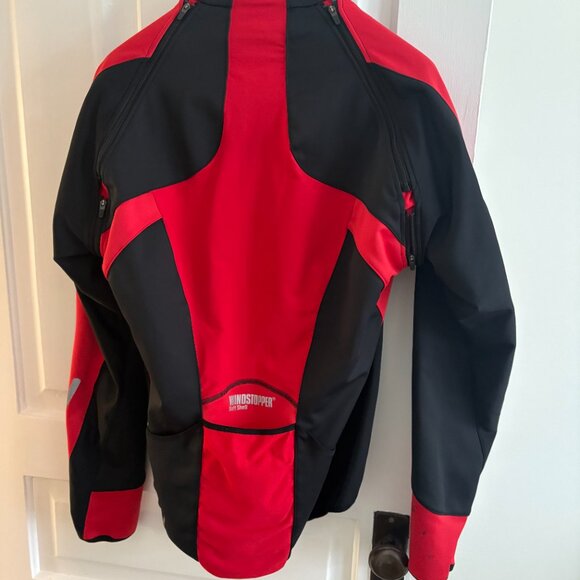 Gore Bike Wear Cycling Jacket -- Medium - Picture 2 of 7
